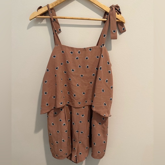 Showpo. Pants - EUC ShowPo. Tan Brown Romper Lucky Clover Size 6 Beach Bohemian